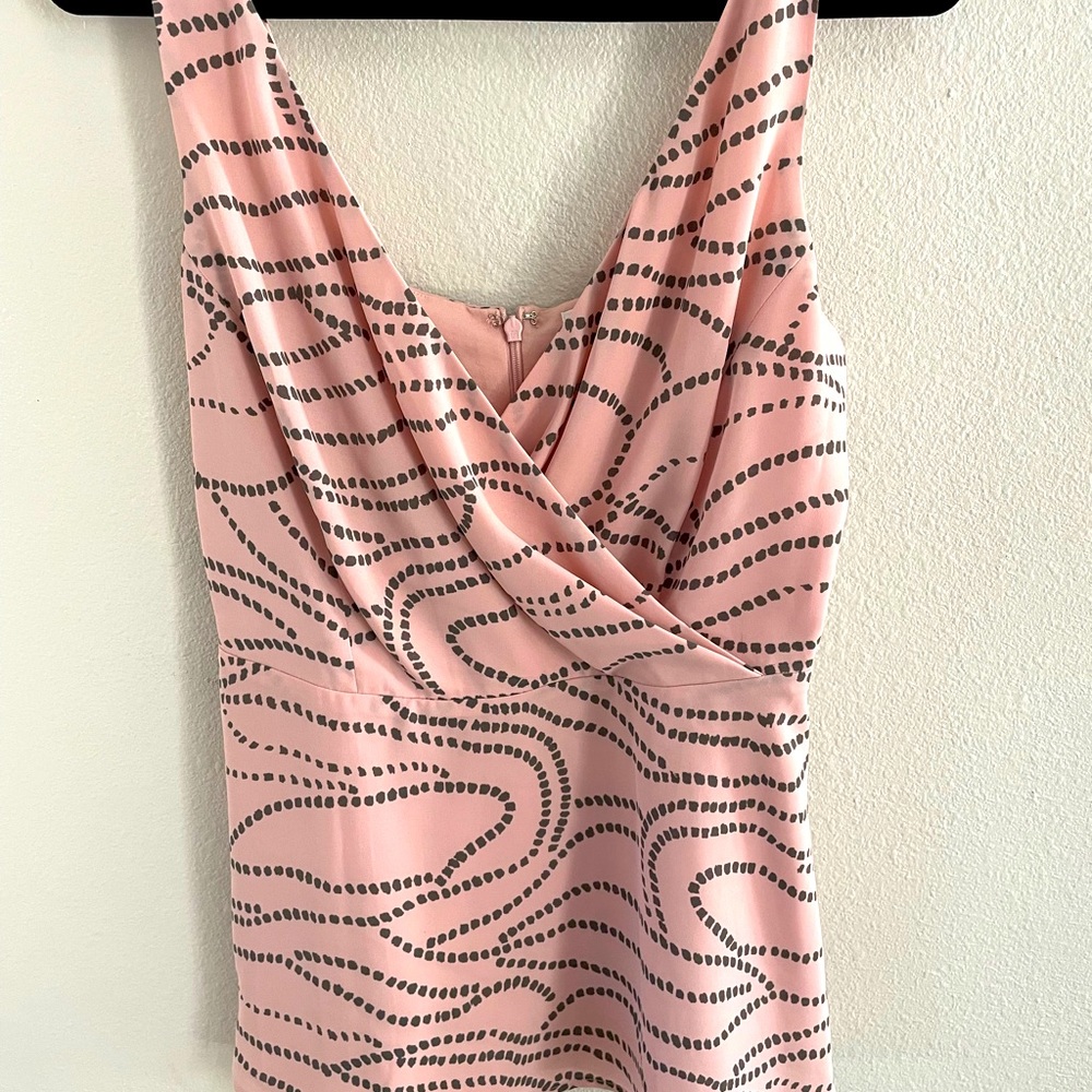 CAbi flattering sleeveless summer top